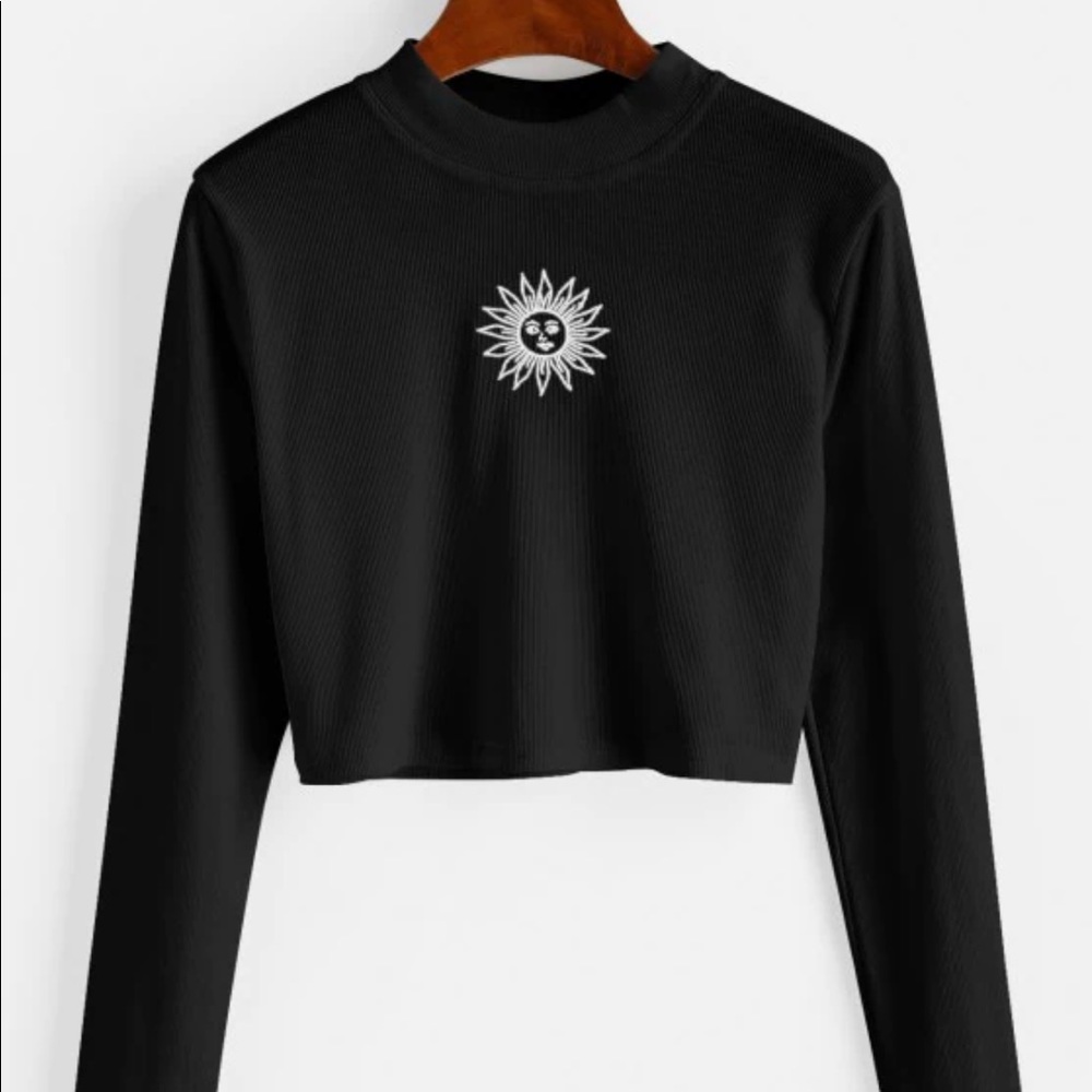 Black cropped sun embroidered top